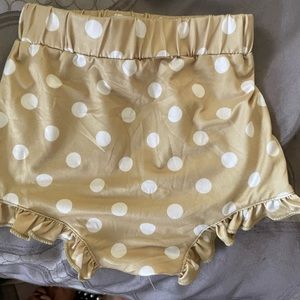 Baileys Blossoms bloomers. 12-18 months